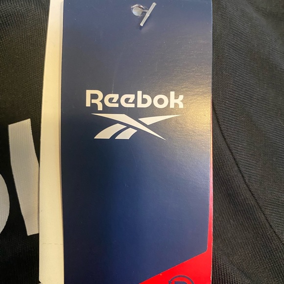 NWT Reebok Performance Tee. Woman’s. Black. Recycled material.Soft Light weight - Picture 6 of 9